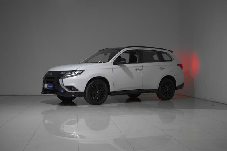 Mitsubishi Outlander 2.4 CVT 4WD (167 л.с.) Orbis Автомобили с пробегом Алматы