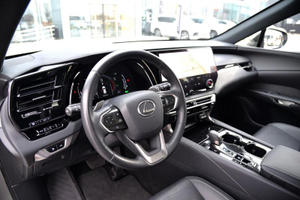 Lexus 2.5h CVT 4WD (250 л.с.) Executive + Автомобили с пробегом Шымкент  
