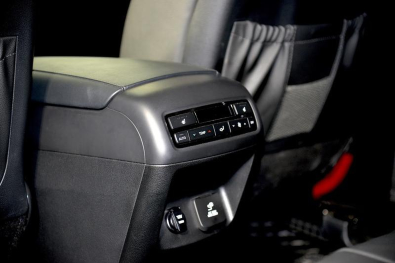 Hyundai Palisade 3.5 AT 4WD (277 л.с.) High-Tech Автомобили с пробегом Шымкент  