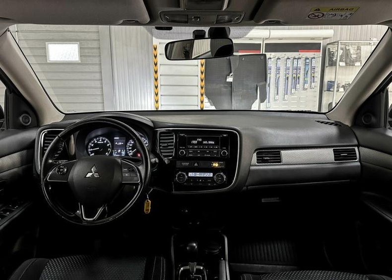 Mitsubishi Outlander 2.0 CVT 4WD (146 л.с.) Instyle 4WD ORBIS AUTO г. Алматы