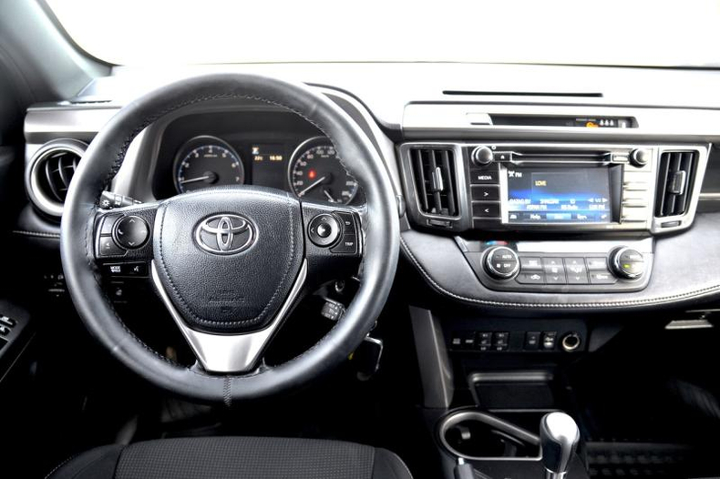 Toyota 2.0 CVT FWD (146 л.c.) Комфорт Автомобили с пробегом Шымкент  