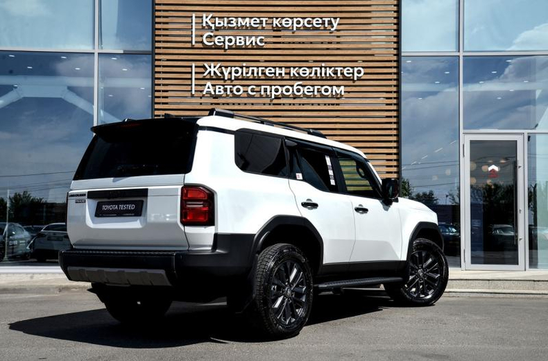 Toyota Land Cruiser Prado 2.4 AT 4WD (281 л.с.) Люкс+ 7 мест Автомобили с пробегом Шымкент  