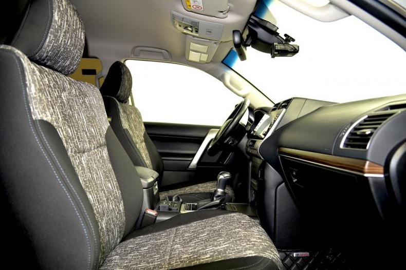Toyota Land Cruiser Prado 4.0 AT 4WD (249 л.с.) Престиж Автомобили с пробегом Шымкент  