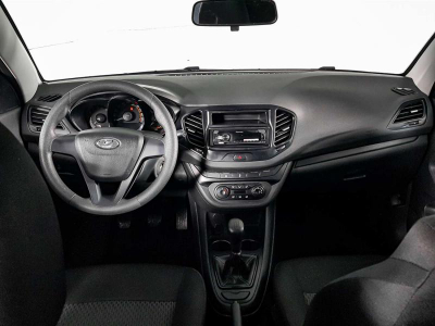 LADA Vesta 1.6 MT (106 л. с.)