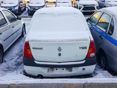 Renault Logan 1.6 MT (87 л. с.)
