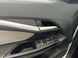 LADA (ВАЗ) Новая Vesta SW Cross 1.6 MT (106 л.с.) Comfort Plus + P1.1 Твоё авто (Киров)