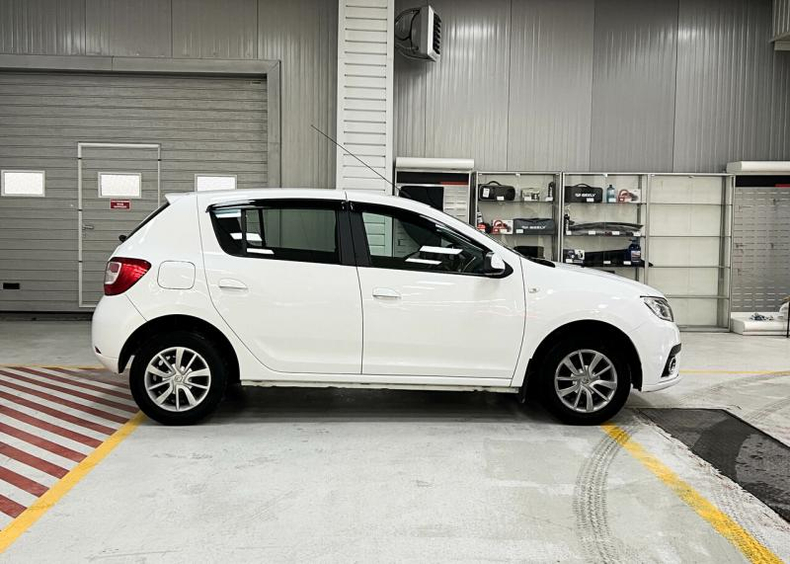 Renault Новый Sandero 1.6 AT (102 л.с.) Access ORBIS AUTO г. Алматы