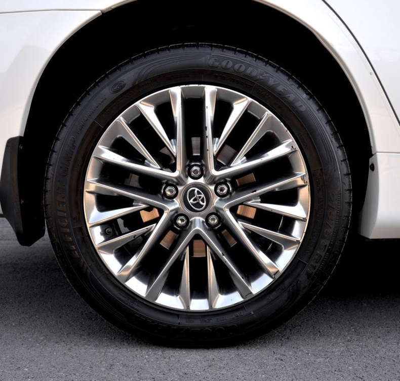 Toyota 2.5 AT (181 л. с.) Автомобили с пробегом Шымкент  