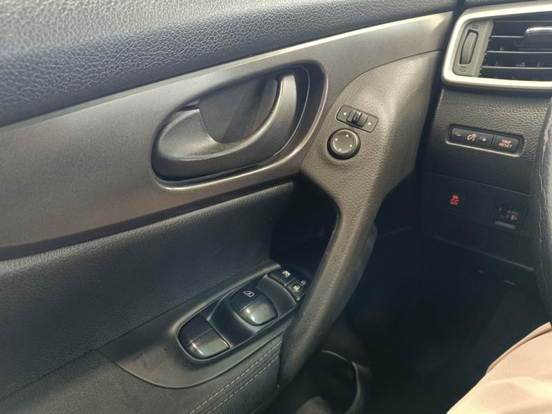 Nissan Qashqai 2.0 MT (144 л. с.) SE Твоё авто (Киров)