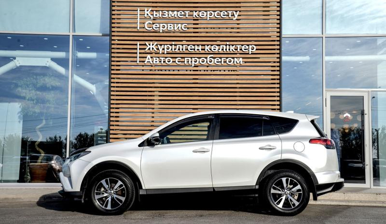 Toyota 2.0 CVT FWD (146 л.c.) Комфорт Автомобили с пробегом Шымкент  