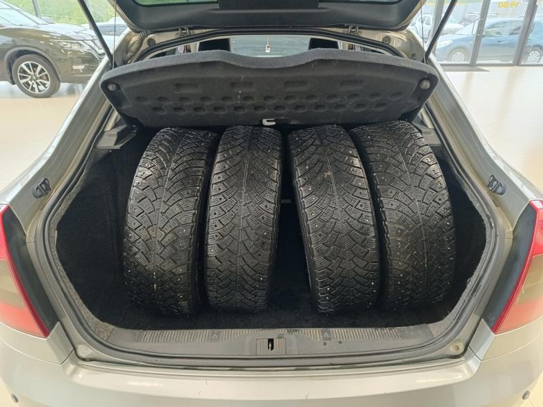 SKODA 1.6 MPI MT (102 л. с.) Ambition Твоё авто (Киров)