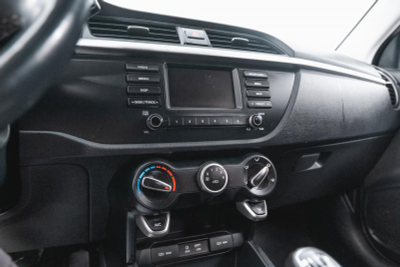Kia Rio X-Line 1.4 MT (100 л. с.)