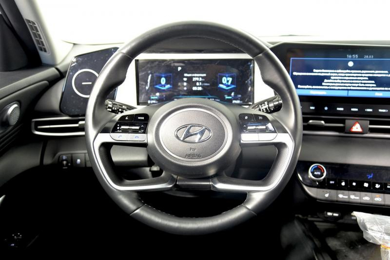 Hyundai Новая Elantra 2.0 6AT FWD (150 л.с.) Prestige Автомобили с пробегом Шымкент  