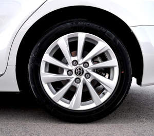 Toyota Camry 2.5 AT FWD (206 л.с.) Комфорт Автомобили с пробегом Шымкент  