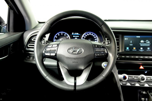 Hyundai Elantra 2.0 AT FWD (150 л.с.) Elegance + Пакет "High-Tech" (+Style) Автомобили с пробегом Шымкент  