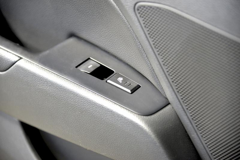 Hyundai Elantra 2.0 AT FWD (150 л.с.) Elegance + Пакет "High-Tech" (+Style) Автомобили с пробегом Шымкент  