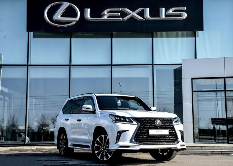 Lexus LX 5.7 AT 4WD (383 л.с.) 570 Black Vision II 5 м QB Автомобили с пробегом Шымкент  