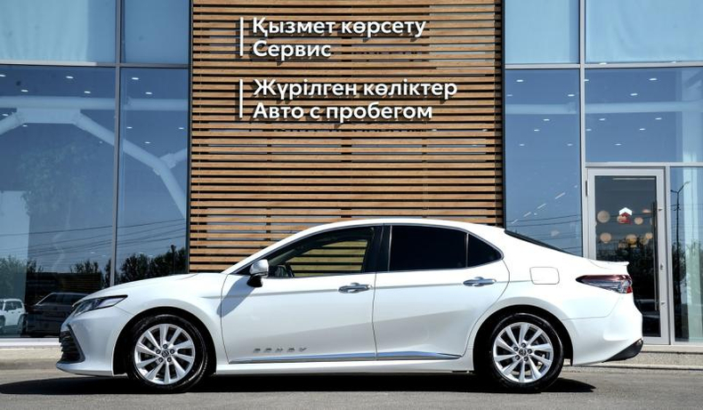 Toyota Camry 2.5 AT FWD (206 л.с.) Комфорт Автомобили с пробегом Шымкент  