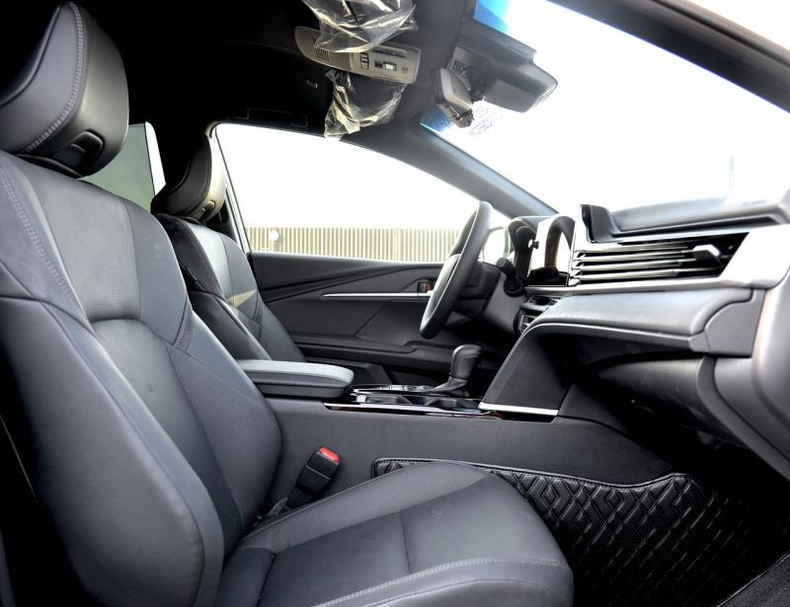Toyota 2.5h eCVT FWD (230 л.с.) Люкс Автомобили с пробегом Шымкент  