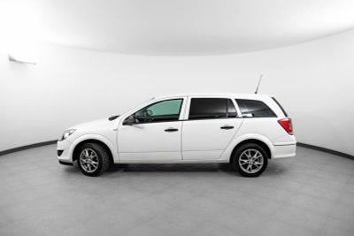 Opel Astra 1.6 MT (115 л. с.)