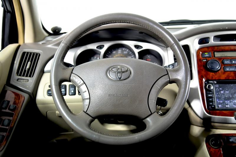 Toyota 3.3 AT FWD (230 л.с.) 5 seat Автомобили с пробегом Шымкент  