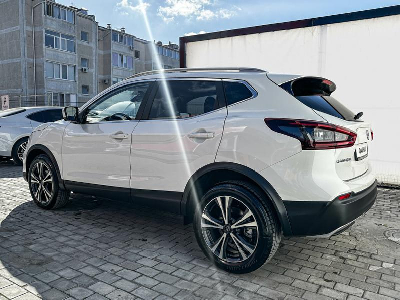 Nissan Qashqai 2.0 CVT (144 л. с.) LE+ Авто Люкс г. Севастополь