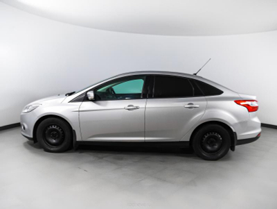 Ford Focus 1.6 MT (105 л. с.)