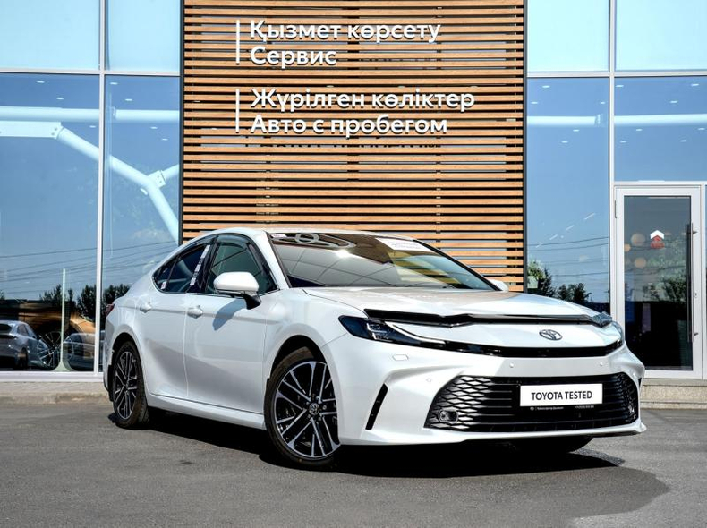 Toyota 2.5h eCVT FWD (230 л.с.) Люкс Автомобили с пробегом Шымкент  