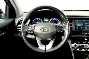 Hyundai Elantra 2.0 AT FWD (150 л.с.) Elegance + Пакет "High-Tech" (+Style) Автомобили с пробегом Шымкент  