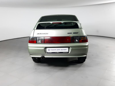 LADA 2112 1.6 MT (89 л. с.)