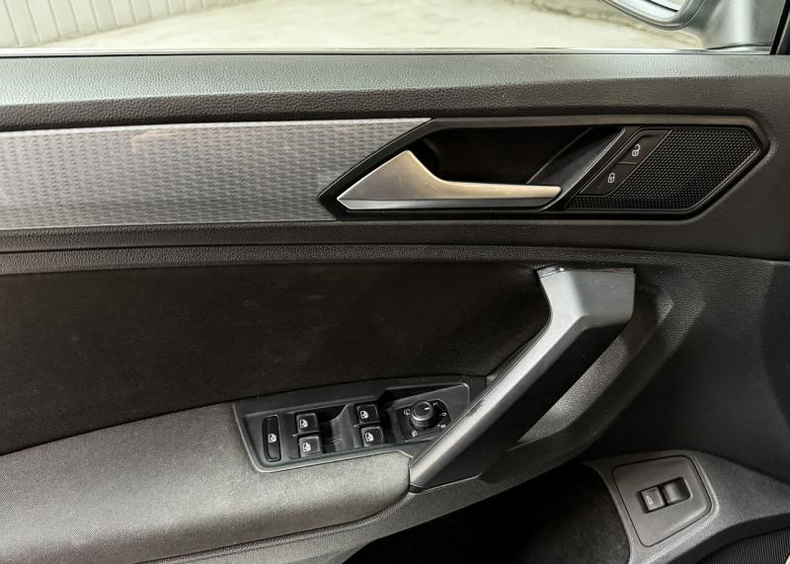 Volkswagen Tiguan 1.4 6AT FWD (150 л.с.) TSI R-Line ORBIS AUTO г. Алматы