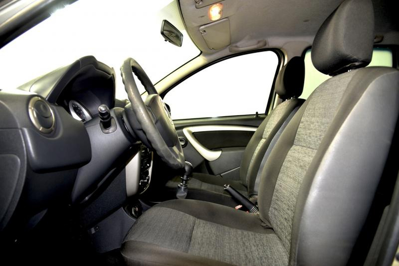 Renault 1.6 MT 4WD (114 л.с.) Автомобили с пробегом Шымкент  