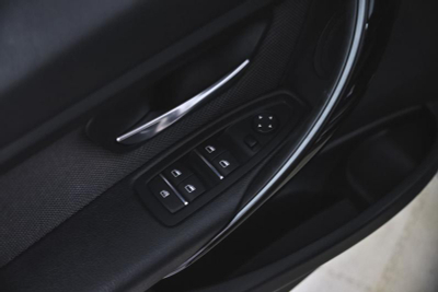 BMW 3 серия 320i AT (184 л. с.)