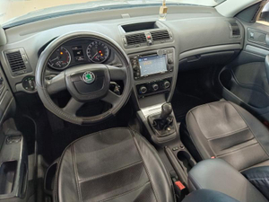 SKODA 1.6 MPI MT (102 л. с.) Ambition Твоё авто (Киров)