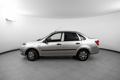 LADA Granta седан 1.6 MT 8кл (87 л. с.)