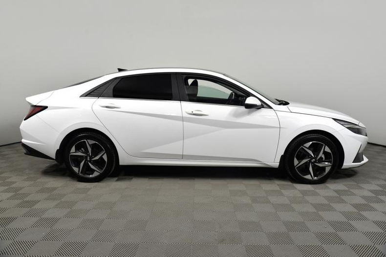 Hyundai Новая Elantra 2.0 6AT FWD (150 л.с.) Prestige Автомобили с пробегом Шымкент  