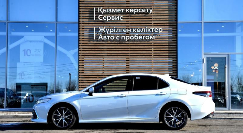 Toyota Camry 2.5 AT (206 л.с.) Люкс K5 Автомобили с пробегом Шымкент  