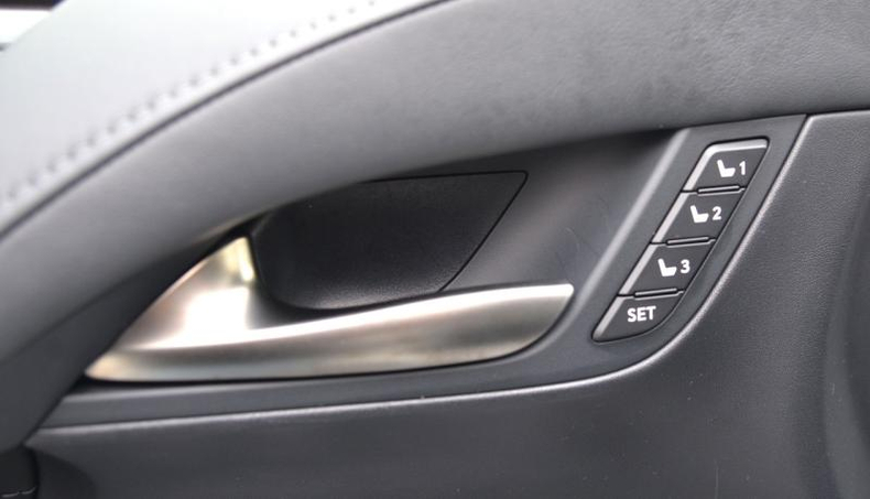 Lexus LX 5.7 AT 4WD (383 л.с.) 570 Black Vision II 5 м QB Автомобили с пробегом Шымкент  