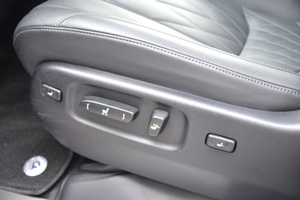 Lexus LX 5.7 AT 4WD (383 л.с.) 570 Black Vision II 5 м QB Автомобили с пробегом Шымкент  