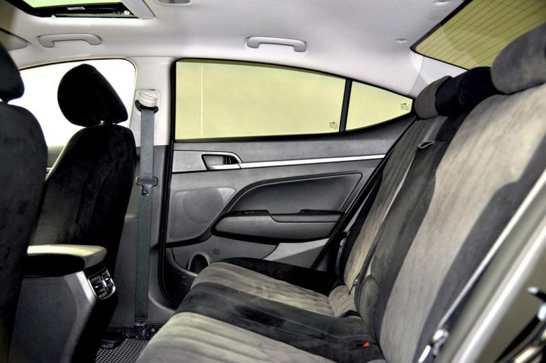 Hyundai Elantra 2.0 AT FWD (150 л.с.) Elegance + Пакет "High-Tech" (+Style) Автомобили с пробегом Шымкент  