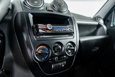 LADA Granta седан 1.6 MT 8кл (87 л. с.)