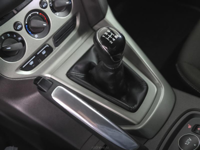 Ford Focus 1.6 MT (105 л. с.)