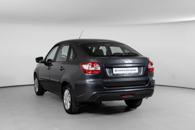 LADA Новая Granta хетчбэк 1.6 MT 8кл (87 л. с.)