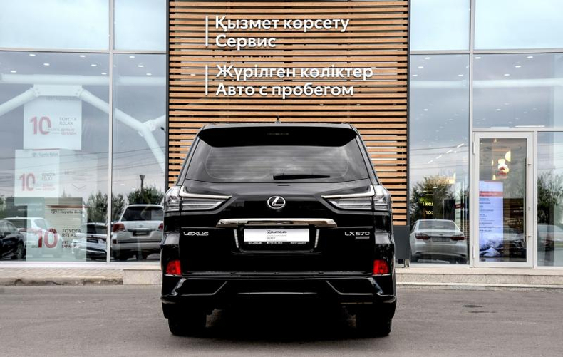 Lexus LX 570 5.7 AT (383 л.с.) 4WD BLACK VISION 7 м BR Автомобили с пробегом Шымкент  