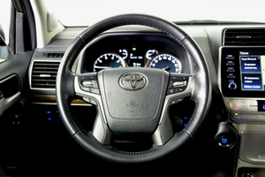 Toyota Land Cruiser Prado 4.0 AT 4WD (249 л.с.) Престиж Автомобили с пробегом Шымкент  