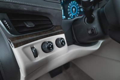 Cadillac Escalade 6.2 AT (426 л.с.) 4WD Luxury