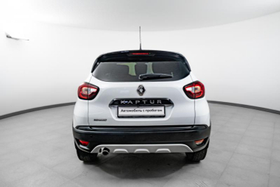 Renault Kaptur 1.6 MT (114 л. с.)