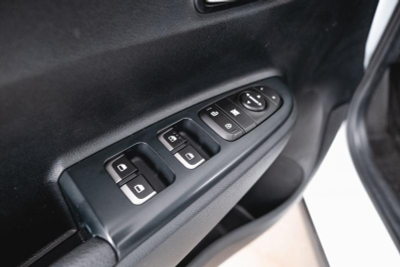 Kia Rio X-Line 1.6 AT (123 л. с.)