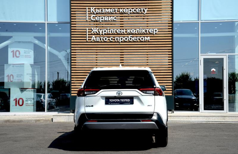 Toyota RAV4 2.0 CVT 4WD (148 л.с.) Комфорт Автомобили с пробегом Шымкент  