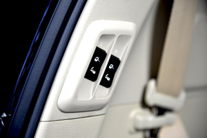 Toyota Land Cruiser Prado 4.0 AT (249 л.с.) 4WD Люкс Safety (7 мест) Автомобили с пробегом Шымкент  